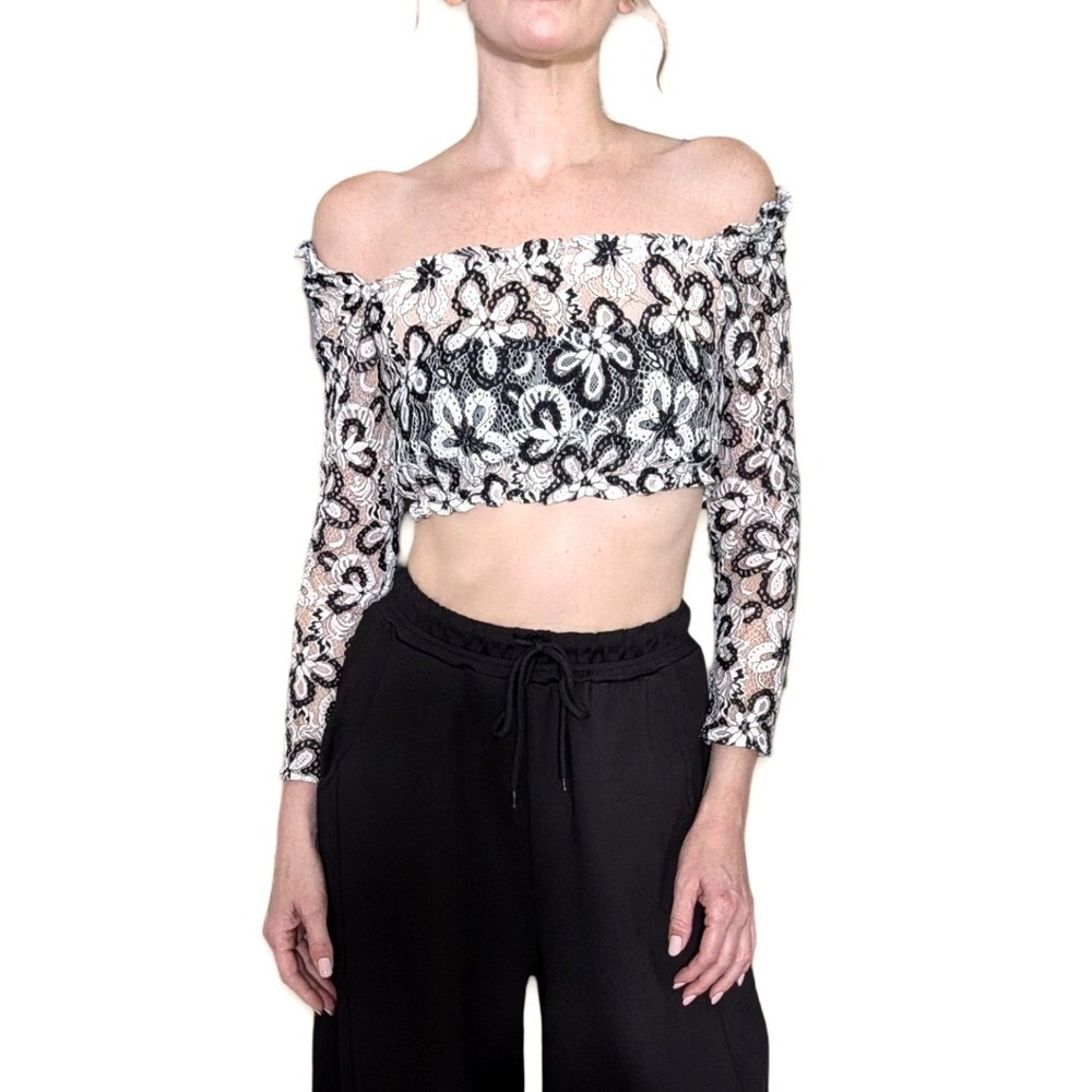 Topshop Floral Lace Off Shoulder Long Sleeve Crop Top Black White Size US 2